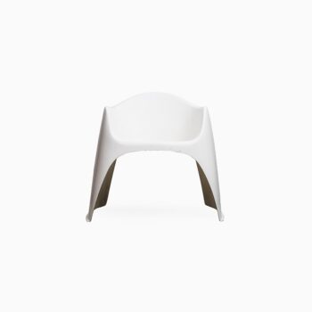 Walter Papst garden chairs in white fiberglass at Studio Schalling
