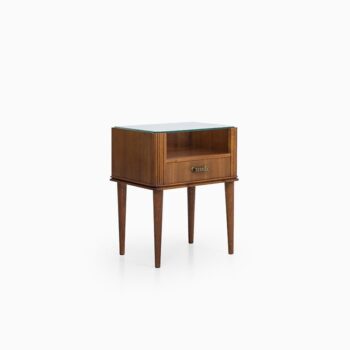 Bedside tables in mahogany and brass at Studio Schalling