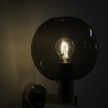 Hans-Agne Jakobsson wall lamps model V-305 at Studio Schalling