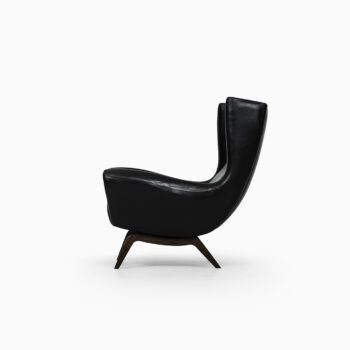 Illum Wikkelsø easy chair model 110 at Studio Schalling