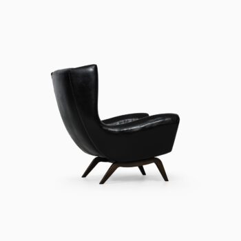 Illum Wikkelsø easy chair model 110 at Studio Schalling