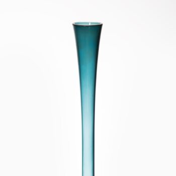 Arthur Percy glass vase by Gullaskruf at Studio Schalling