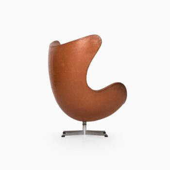 Arne Jacobsen egg easy chair by Fritz Hansen at Studio Schalling