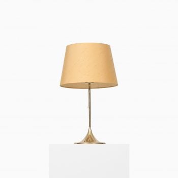 Table lamp in brass by Bergbom at Studio Schalling
