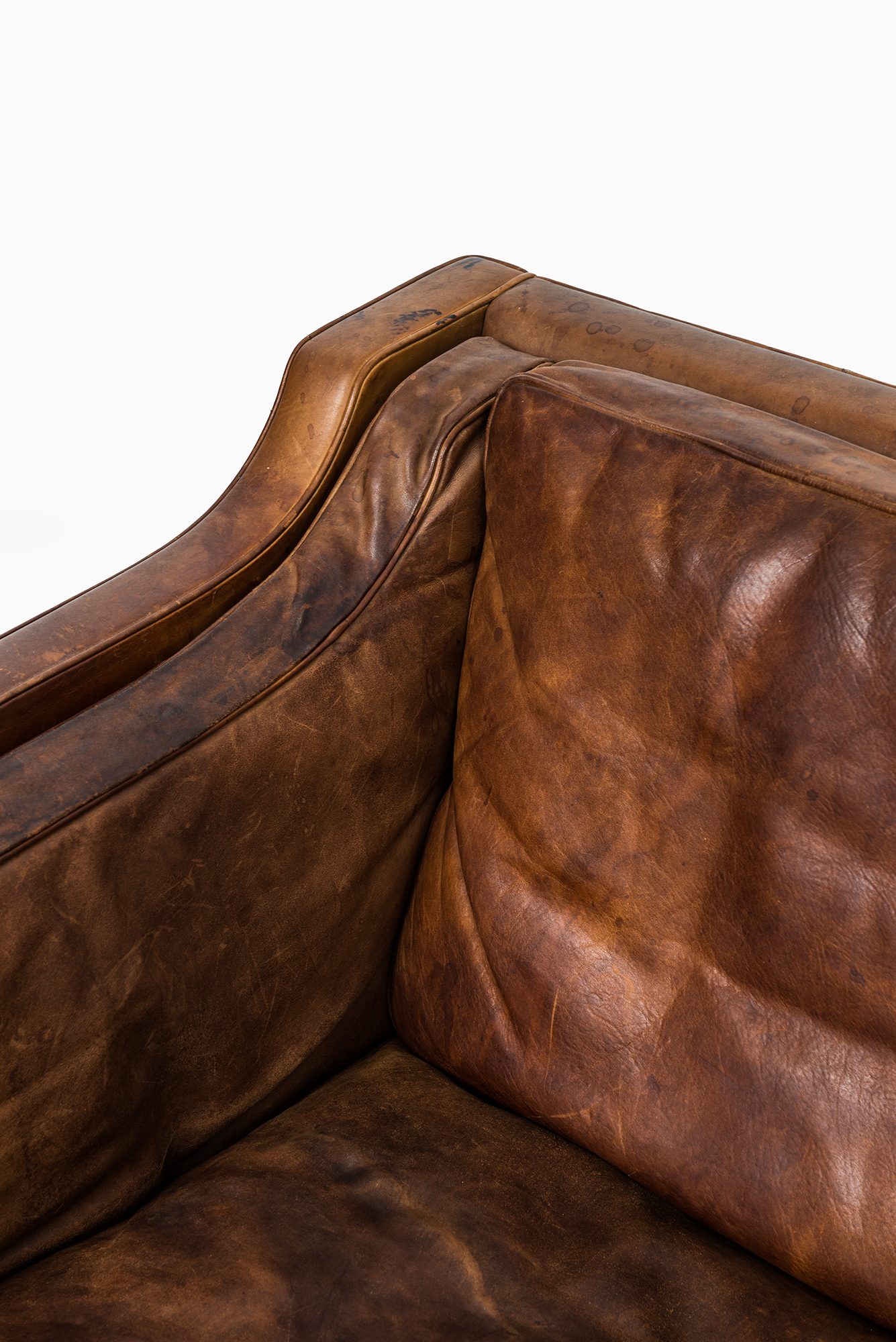 Børge Mogensen sofa model 2213 in cognac brown leather at Studio Schalling