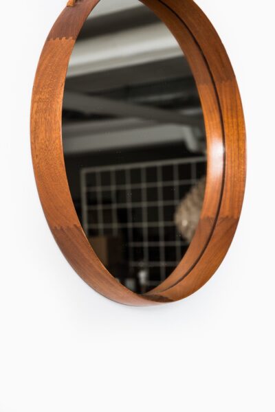 Uno & Östen Kristiansson round mirror in teak at Studio Schalling