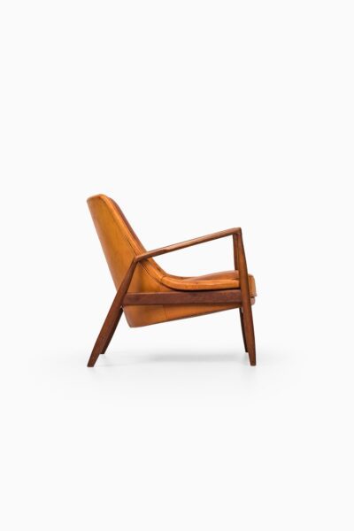 Ib Kofod-Larsen Seal easy chair at Studio Schalling