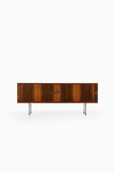 Hans Wegner RY-25 / President sideboard at Studio Schalling