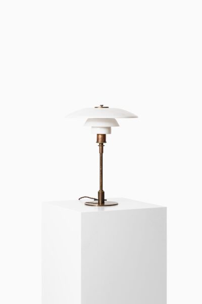 Poul Henningsen early PH-4/3 table lamp at Studio Schalling