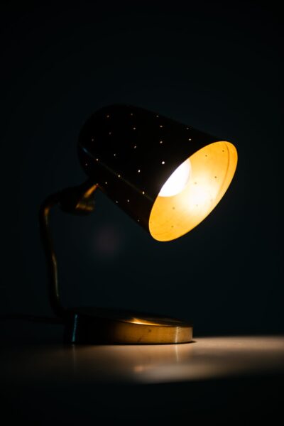 Table / wall lamp in brass by Boréns at Studio Schalling