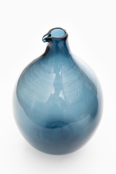 Timo Sarpaneva glass vases model Pullo at Studio Schalling
