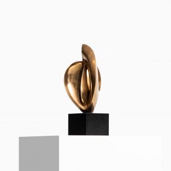Christian Berg sculpture 'Blomform 1' at Studio Schalling