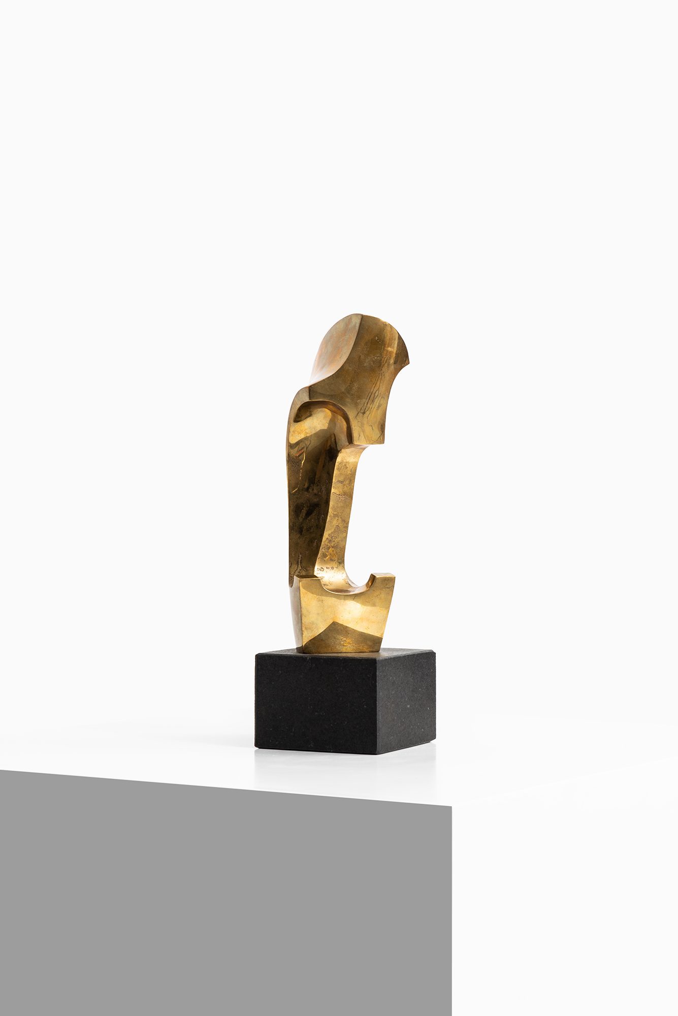 Christian Berg sculpture 'Stenblomman 3' at Studio Schalling