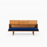 Hans Wegner sofa / daybed model GE-258 at Studio Schalling