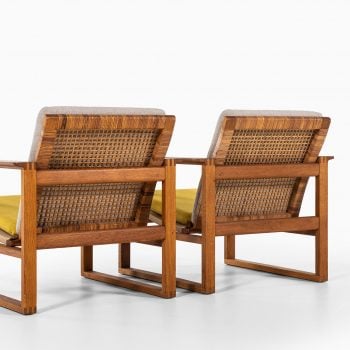 Børge Mogensen sled easy chairs in oak at Studio Schalling