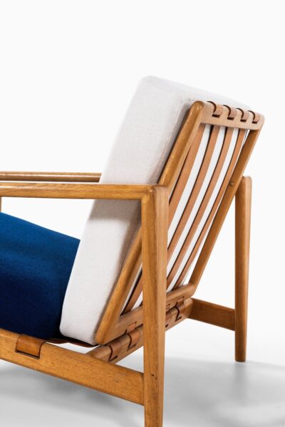 Svante Skogh easy chairs model Bodö in oak at Studio Schalling
