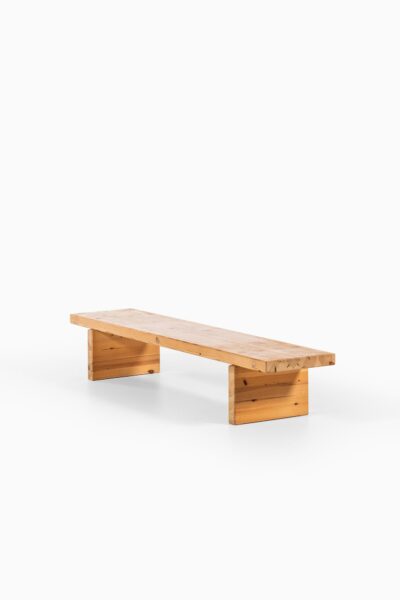 Roland Wilhelmsson bench in pine at Studio Schalling