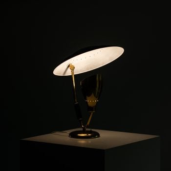 Svend Aage Holm Sørensen table lamp in brass at Studio Schalling