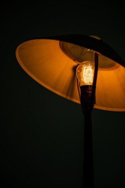 Table lamp in brass by AB E. Hansson & Co at Studio Schalling