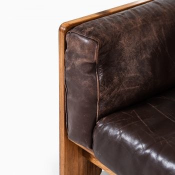 Tobia Scarpa Bastiano sofa in brown leather at Studio Schalling