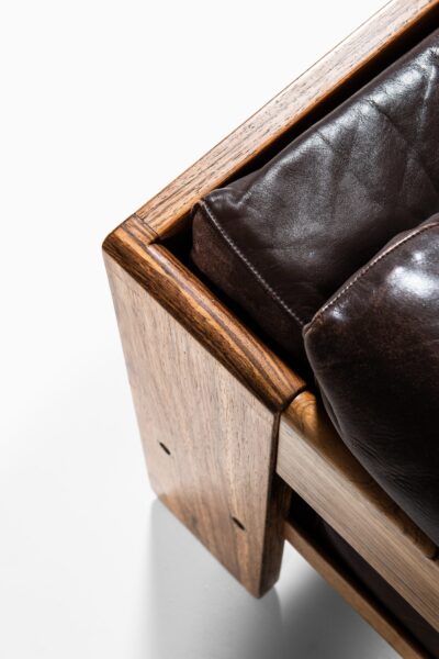 Tobia Scarpa Bastiano sofa in brown leather at Studio Schalling