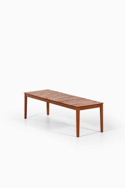 Alberts side table / bench in solid teak at Studio Schalling