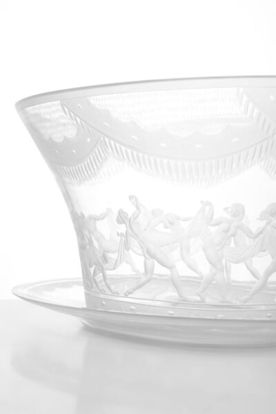 Simon Gate glass vase model Slöjdansen at Studio Schalling