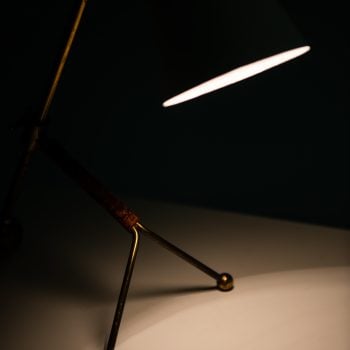 Tapio Wirkkala table lamp model KD-11 at Studio Schalling