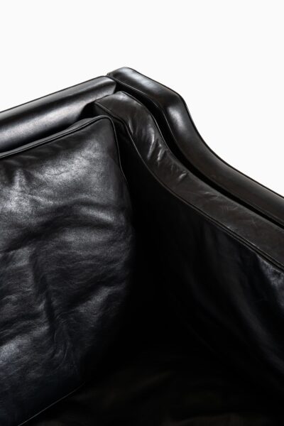 Børge Mogensen 2213 sofa in black leather at Studio Schalling