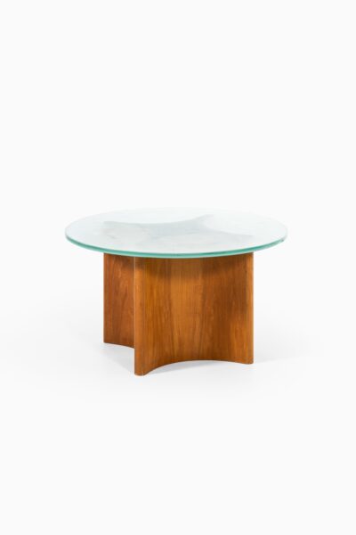 Coffee table in elm by Reiners möbelfabrik at Studio Schalling