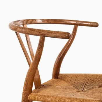 Hans Wegner wishbone / CH-24 dining chairs at Studio Schalling