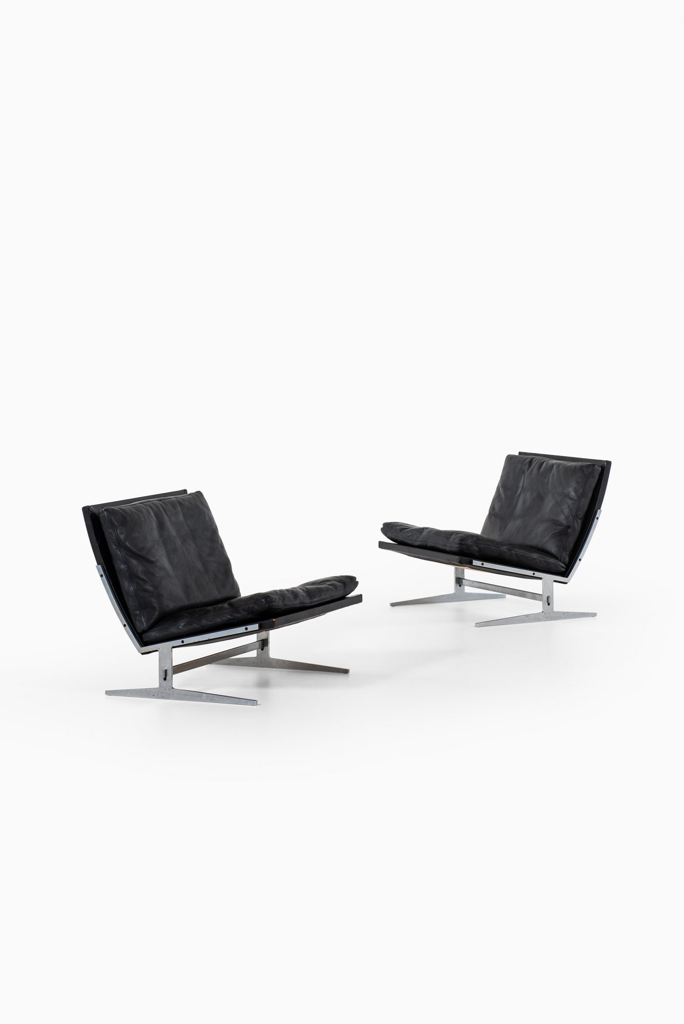 Jørgen Kastholm & Preben Fabricius easy chairs at Studio Schalling