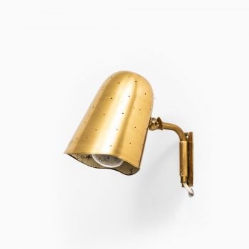 Wall lamps in brass at Studio Schalling