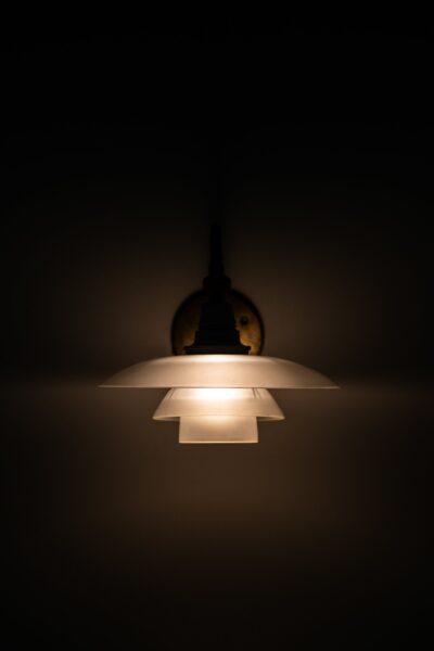 Poul Henningsen wall lamp model PH-1/1 at Studio Schalling