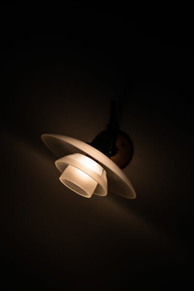 Poul Henningsen wall lamp model PH-1/1 at Studio Schalling