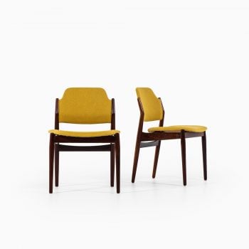 Arne Vodder model 462 dining chairs by Sibast at Studio Schalling