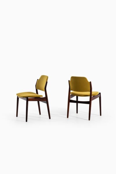 Arne Vodder model 462 dining chairs by Sibast at Studio Schalling