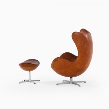 Arne Jacobsen egg chair by Fritz Hansen at Studio Schalling