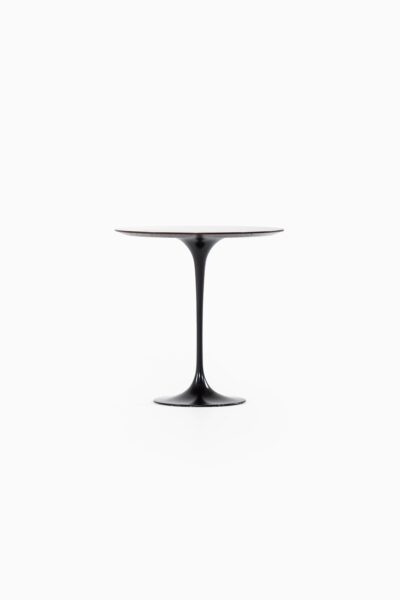 Eero Saarinen tulip side table in rosewood at Studio Schalling