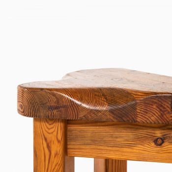 Pair of stools in pine at Studio Schalling