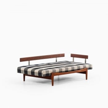 Ib Kofod-Larsen sofa / daybed in teak at Studio Schalling