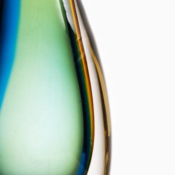 Vicke Lindstrand glass vase by Kosta at Studio Schalling
