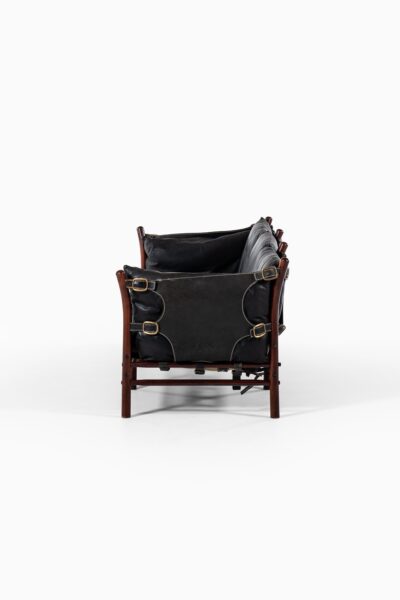 Arne Norell Ilona sofa in black leather at Studio Schalling