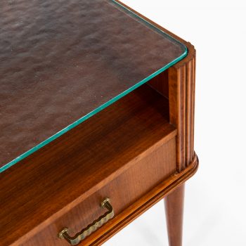 Pair of bedside tables in mahogany at Studio Schalling