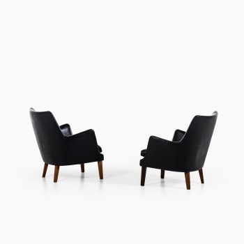 Arne Vodder easy chairs by Ivan Schlecter at Studio Schalling