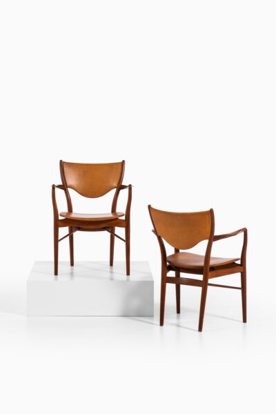 Finn Juhl dining chairs model BO-63 & BO-72 at Studio Schalling
