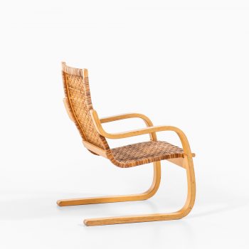 Alvar Aalto model 406 easy chair in birch at Studio Schalling