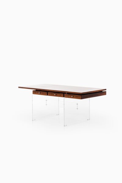 Poul Nørreklit desk in rosewood and plexiglass at Studio Schalling