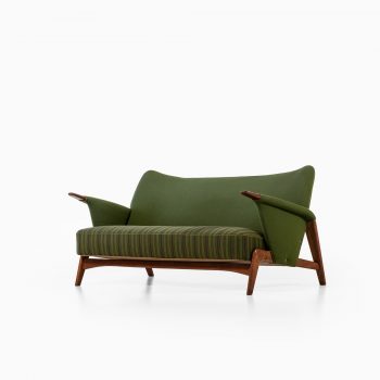 Arne Hovmand-Olsen sofa model 480 in oak at Studio Schalling