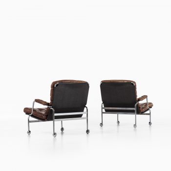 Bruno Mathsson Karin easy chairs in leather at Studio Schalling